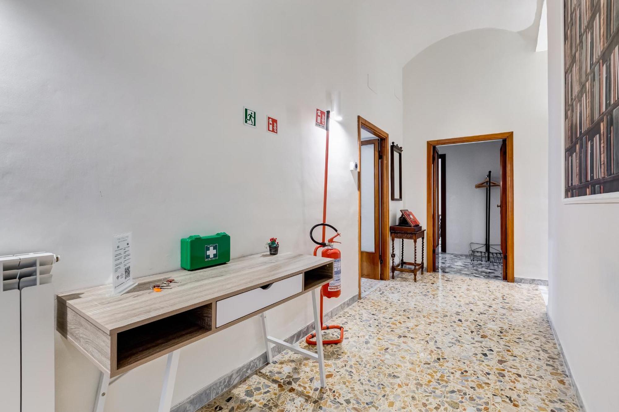 Vivilo Collection - San Vito View Apartment - 3 Bdr 2 Baths Roma Dış mekan fotoğraf